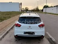 Usado Renault Clio LIMITED 90 CV (66 kW) 2016 Blanco Familiar