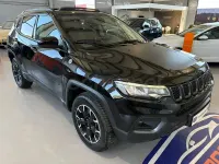 Usado Jeep Compass Trailhawk 240 CV (176 kW) 2024 Negro SUV