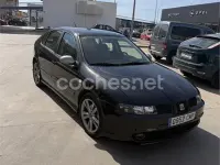 Usado Seat Leon FR 150 CV (110 kW) 2003 Negro Utilitario