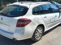 Usado Renault Laguna III Dynamique 130 CV (95 kW) 2011 Blanco Familiar