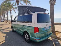 Usado VW California Beach 150 CV (110 kW) 2020 Verde Van