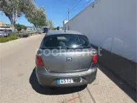 Usado Seat Toledo Stylance 140 CV (102 kW) 2004 Gris / plata Berlina