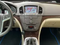 Usado Opel Insignia Cosmo 140 CV (102 kW) 2011 Gris