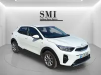 Usado Kia Stonic GT-Line 120 CV (88 kW) 2022 Blanco SUV