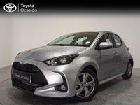 Usado Toyota Yaris Hybrid Active 116 CV (85 kW) 2025 Gris / plata Berlina