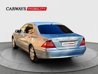Usado Mercedes S500 306 CV (225 kW) 2004 Gris / plata Berlina