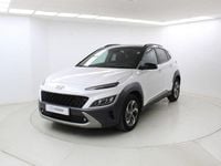 Usado Hyundai Kona 141 CV (103 kW) 2023 Atlas white/phantom black (sólido) SUV