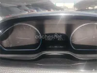 Usado Peugeot 2008 Allure 110 CV (80 kW) 2018 Rojo SUV