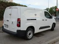 Usado Peugeot Partner Premium 100 CV (73 kW) 2022 Blanco Monovolumen