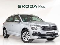 Usado Skoda Kamiq Selection 115 CV (84 kW) 2025 Gris plata SUV