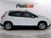 Usado Peugeot 2008 Active 100 CV (73 kW) 2016 Blanco SUV
