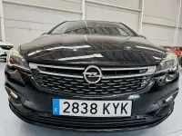 Usado Opel Astra S 110 CV (80 kW) 2019 Negro Utilitario