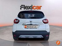 Usado Renault Captur Zen 131 CV (96 kW) 2019 Beige SUV