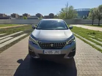 Usado Peugeot 3008 Style 131 CV (96 kW) 2017 Gris / plata SUV
