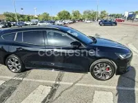 Usado Ford Focus ST-Line 125 CV (91 kW) 2024 Negro Familiar