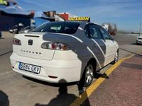 Usado Seat Cordoba 86 CV (63 kW) 2009 Blanco Utilitario