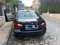 Usado BMW 318 122 CV (89 kW) 2007 Azul Berlina