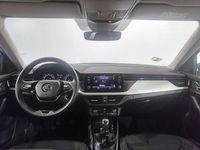 Usado Skoda Kamiq Selection 115 CV (84 kW) 2024 Gris plata SUV