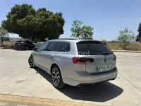 Usado VW Passat 150 CV (110 kW) 2021 Gris / plata Familiar