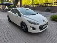 Usado Peugeot 308 CC Active 122 CV (89 kW) 2012 Blanco Descapotable