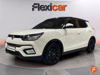Usado Ssangyong (KGM) Tivoli Limited 163 CV (119 kW) 2019 Blanco SUV