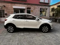 Usado Kia Stonic 84 CV (61 kW) 2023 Blanco SUV