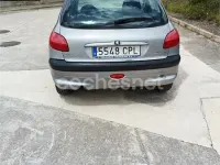 Usado Peugeot 206 70 CV (51 kW) 2003 Gris / plata Berlina