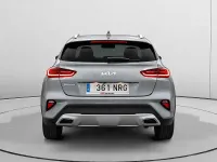Usado Kia XCeed 136 CV (100 kW) 2022 Gris / plata SUV