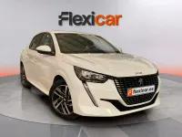 Usado Peugeot 208 Allure 101 CV (74 kW) 2021 Blanco Utilitario