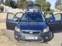 Begagnad Ford Focus Titanium 109 HK (80 kW) 2010 Grå Sedan