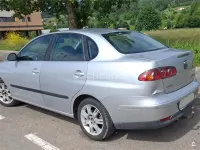 Usado Seat Cordoba Stella 100 CV (73 kW) 2004 Gris / plata Berlina