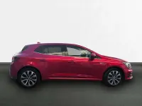 Usado Renault Zoe Zen 116 kW (159 CV) 2022 Rojo Utilitario