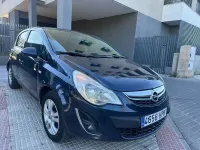 Usado Opel Corsa Selective 85 CV (62 kW) 2013 Azul Utilitario