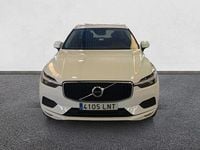 Käytetty Volvo XC60 Momentum 197 HP (144 kW) 2021 Katumaasturi