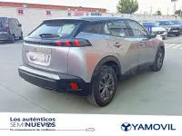 Usado Peugeot 2008 Active 110 CV (80 kW) 2022 Gris / plata SUV