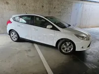 Käytetty Ford Focus Trend 101 HP (74 kW) 2012 Valkoinen Sedan