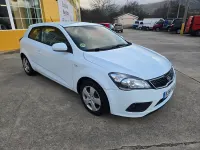 Usado Kia Ceed Plus 90 CV (66 kW) 2012 Blanco Utilitario