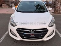 Usado Hyundai i30 100 CV (73 kW) 2015 Blanco Berlina