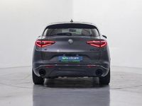 Usado Alfa Romeo Stelvio Veloce 210 CV (154 kW) 2021 Gris / plata SUV