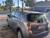 Usado Toyota Verso Advance 126 CV (92 kW) 2011 Gris / plata Monovolumen