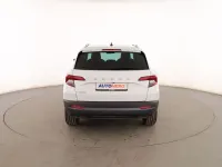 Usado Skoda Karoq Ambition 150 CV (110 kW) 2020 Blanco SUV