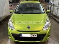 Usado Renault Clio II Exception 75 CV (55 kW) 2010 Verde Berlina