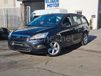 Usado Ford Focus Trend 109 CV (80 kW) 2010 Negro Familiar