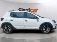 Usado Dacia Sandero Comfort 100 CV (73 kW) 2020 Blanco Berlina