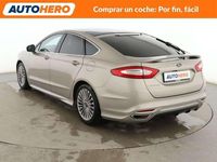 Usado Ford Mondeo Titanium 179 CV (131 kW) 2016 Plateado Berlina