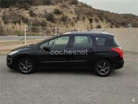 Usado Peugeot 308 Access 92 CV (67 kW) 2011 Negro Familiar