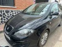 Usado Seat Altea XL Style 105 CV (77 kW) 2011 Negro Monovolumen