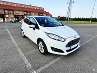 Usado Ford Fiesta Trend 100 CV (73 kW) 2015 Blanco Utilitario