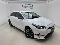 Usado Kia Ceed Style 100 CV (73 kW) 2025 Blanco Utilitario
