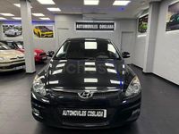 Usado Hyundai i30 Classic 109 CV (80 kW) 2010 Negro Berlina